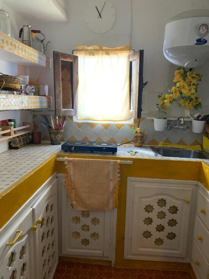 HATHOR ,Casa marroquí con dos terrazas en la Medina antigua , ideal parejas!! Asilah Exterior foto