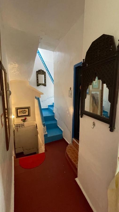 HATHOR ,Casa marroquí con dos terrazas en la Medina antigua , ideal parejas!! Asilah Exterior foto