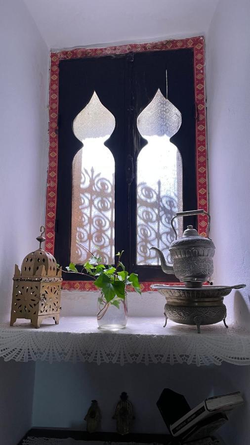 HATHOR ,Casa marroquí con dos terrazas en la Medina antigua , ideal parejas!! Asilah Exterior foto