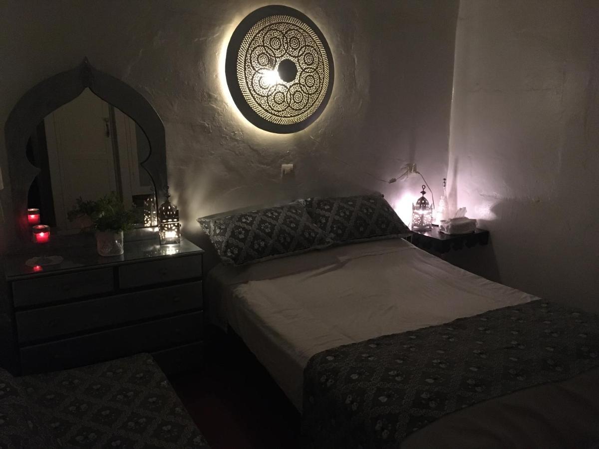 HATHOR ,Casa marroquí con dos terrazas en la Medina antigua , ideal parejas!! Asilah Exterior foto