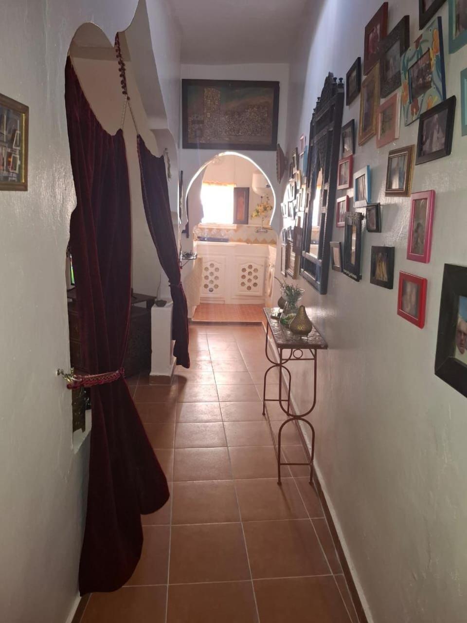 HATHOR ,Casa marroquí con dos terrazas en la Medina antigua , ideal parejas!! Asilah Exterior foto